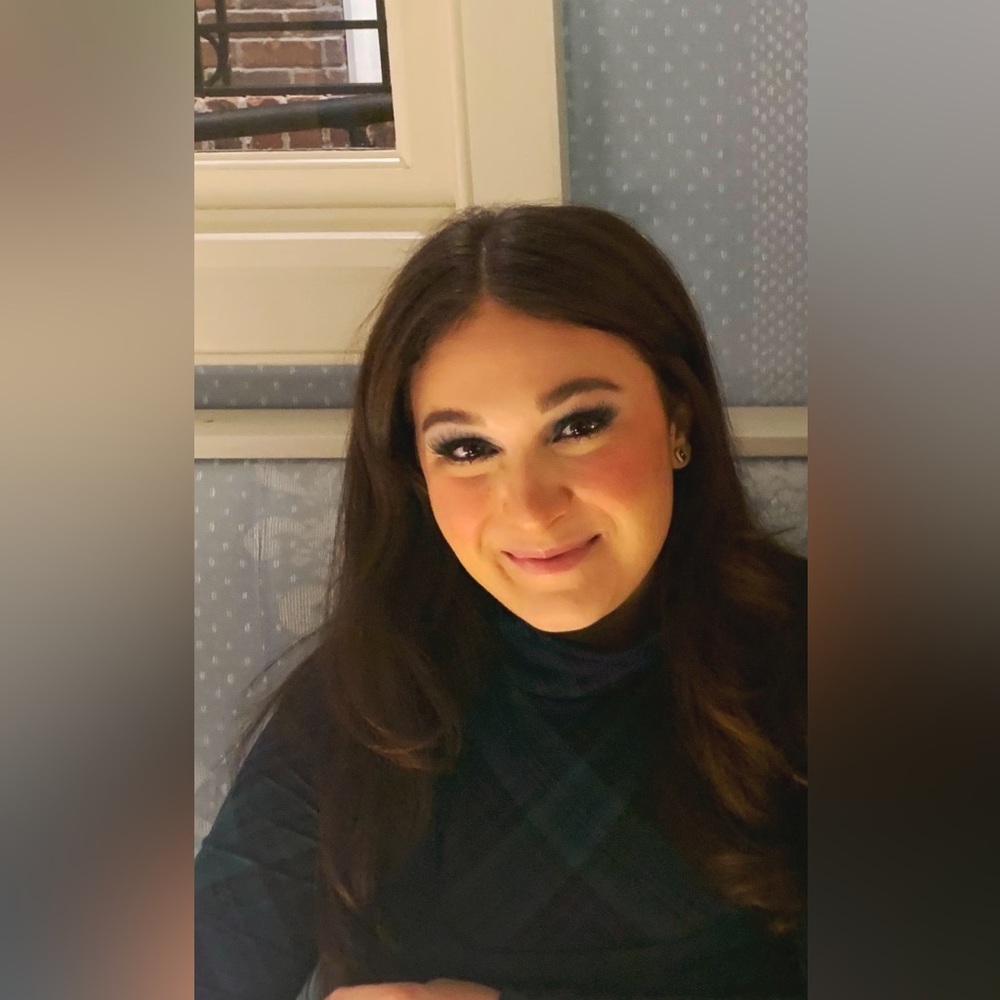 Meet your Posher, Alyssa